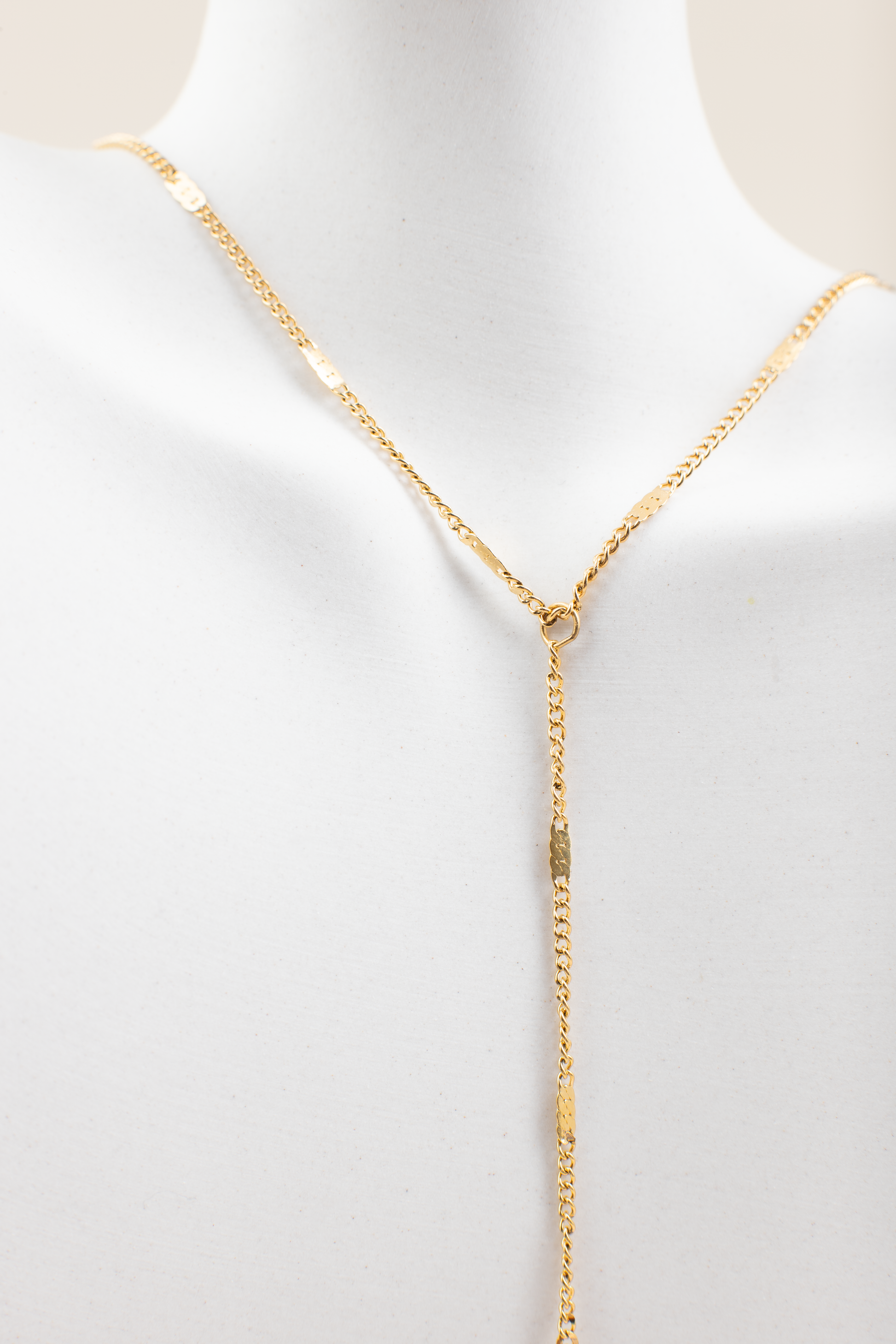 Minimalist Style - Tassel Necklace in Stylish Gold Design