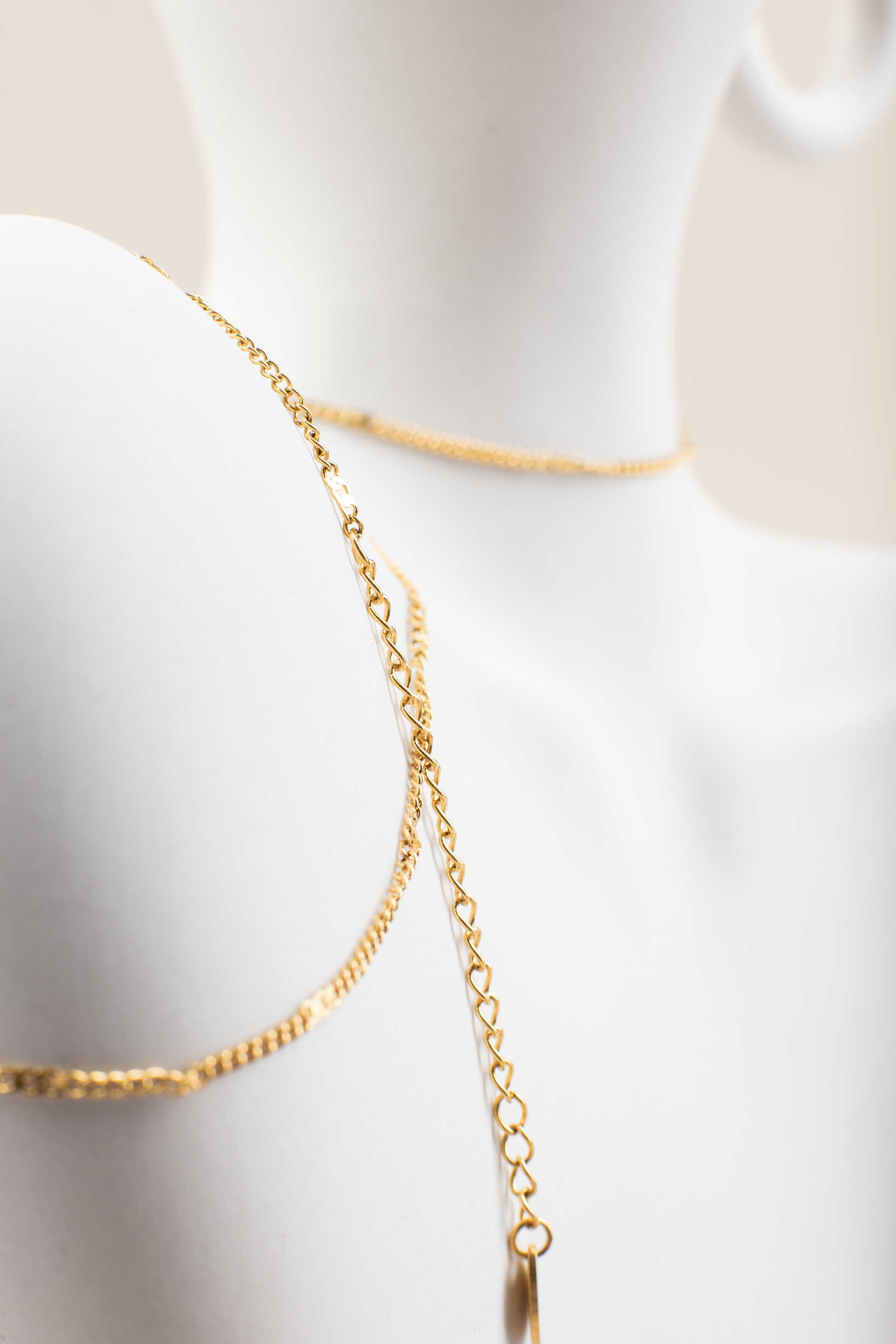 Versatile Minimalist Gold Fine Necklace