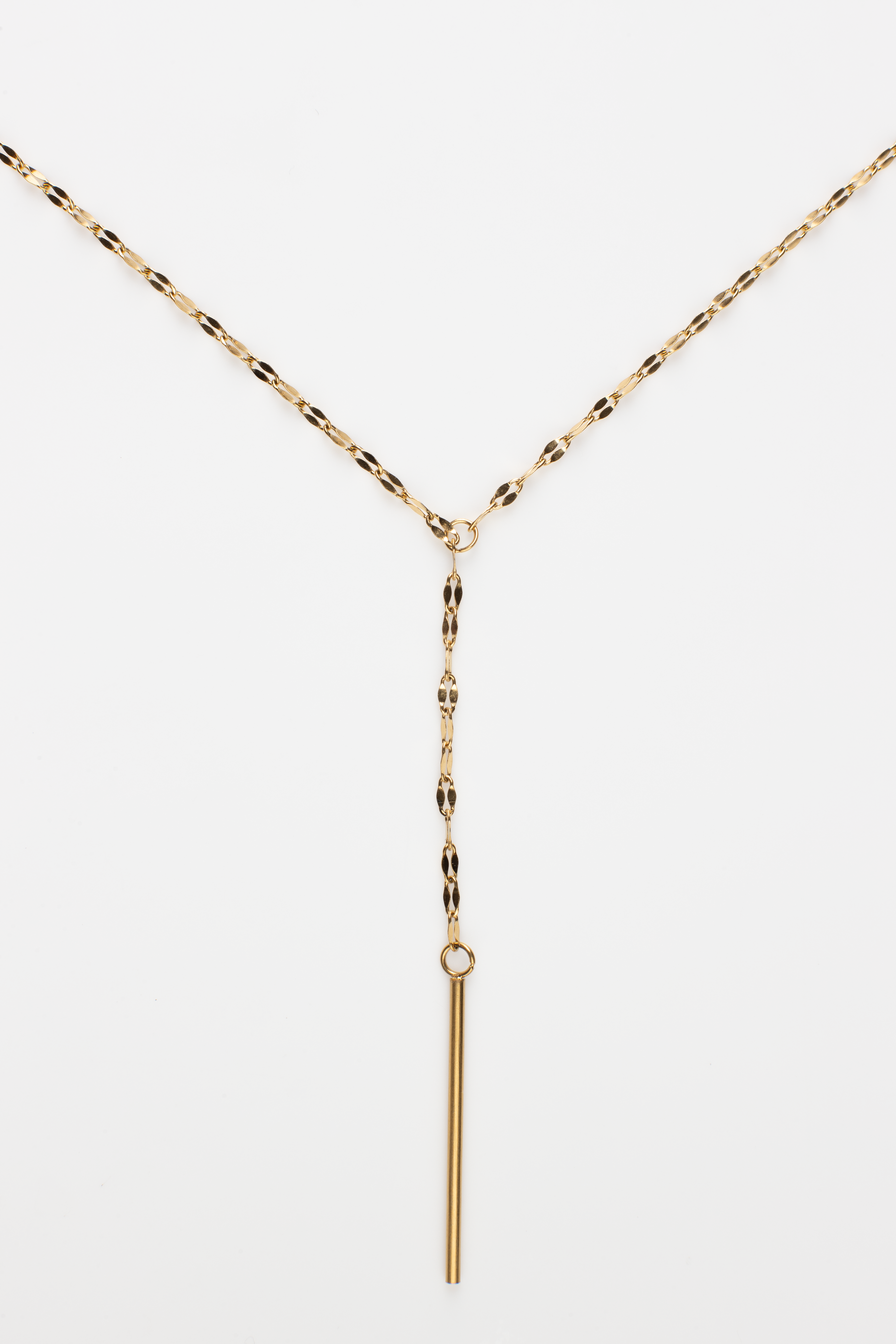 Stylish Gold Fringe Pendant Necklace - Minimalist and Fashionable