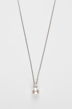 Pearl Pendant Necklace with White Pearls and Sparkling Gem